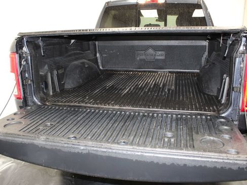 Used 2020 RAM 1500 Big Horn AWD/4WD image 5