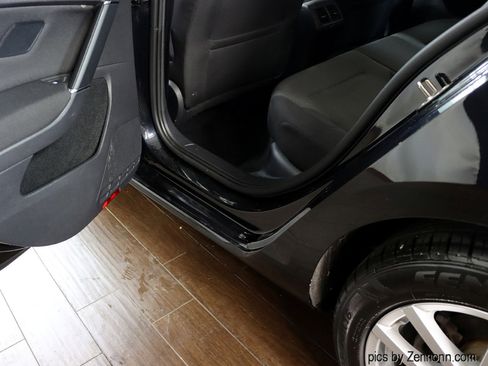 Used 2019 Volkswagen Golf S image 26