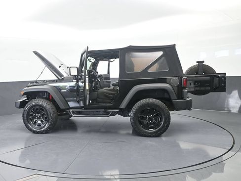 Used 2017 Jeep Wrangler Sport AWD/4WD image 64