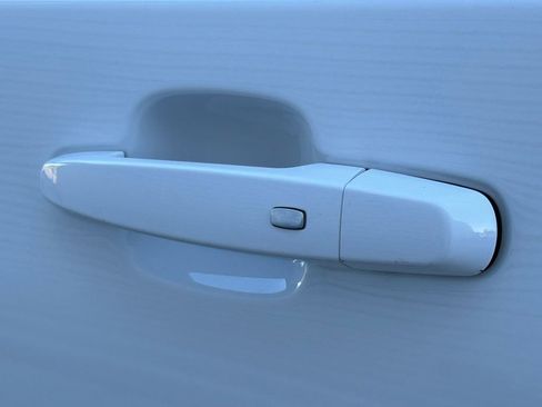 Used 2023 GMC Acadia SLT image 36