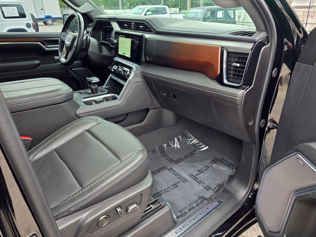 Used 2025 GMC Sierra 1500 Denali AWD/4WD image 39