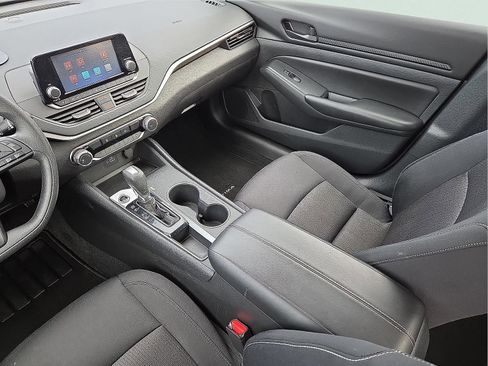 Used 2023 Nissan Altima 2.5 S image 11