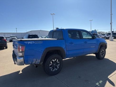 Used 2020 Toyota Tacoma TRD Off-Road image 3