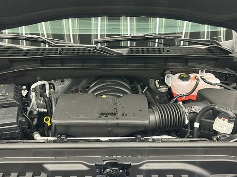 Used 2025 GMC Sierra 1500 SLT w/ SLT Premium Plus Package image 16