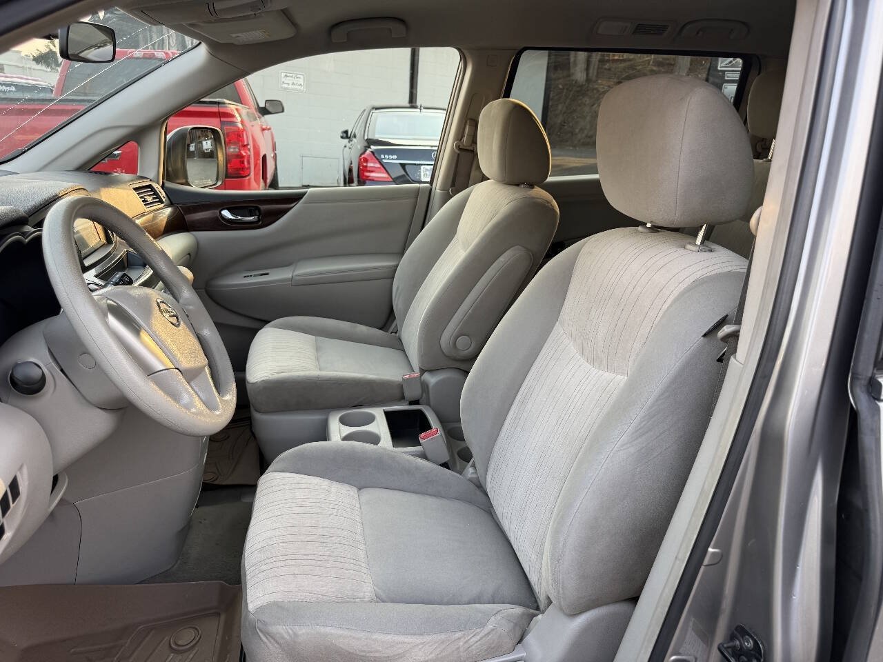 Used 2012 Nissan Quest S FWD image 10