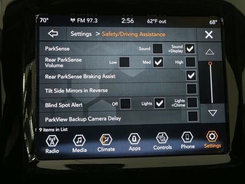 Used 2019 Jeep Cherokee Limited AWD/4WD image 25