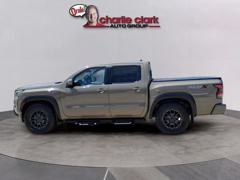 Used 2023 Nissan Frontier Pro-X w/ Pro-X Premium Package RWD image 2
