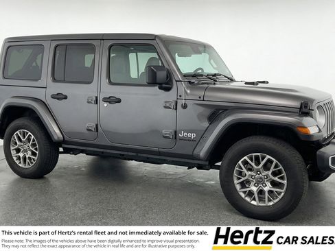 Used 2025 Jeep Wrangler Sahara image 1