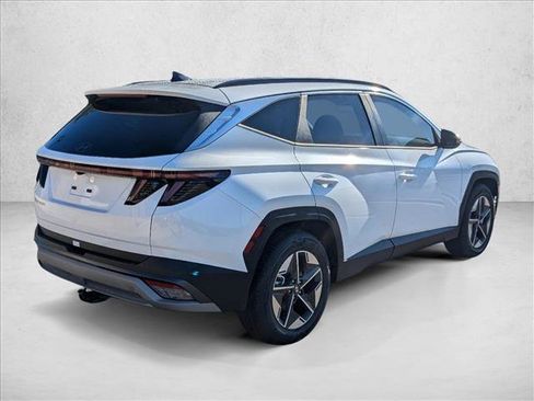 Used 2025 Hyundai Tucson SEL image 2