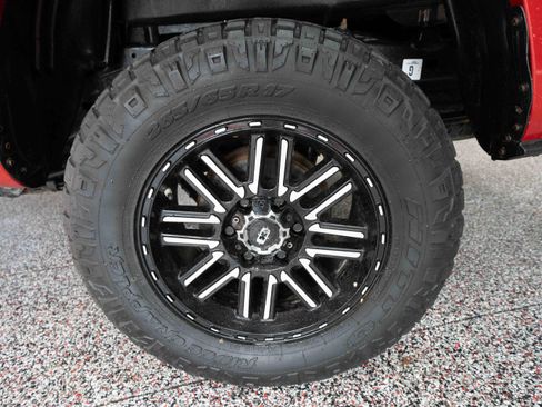 Used 2022 Toyota Tacoma SR AWD/4WD image 28