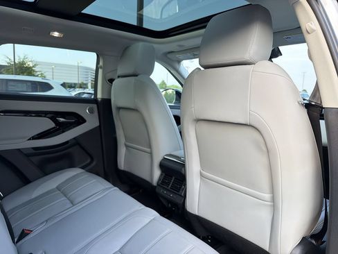 Used 2024 Land Rover Range Rover Evoque S AWD/4WD image 15