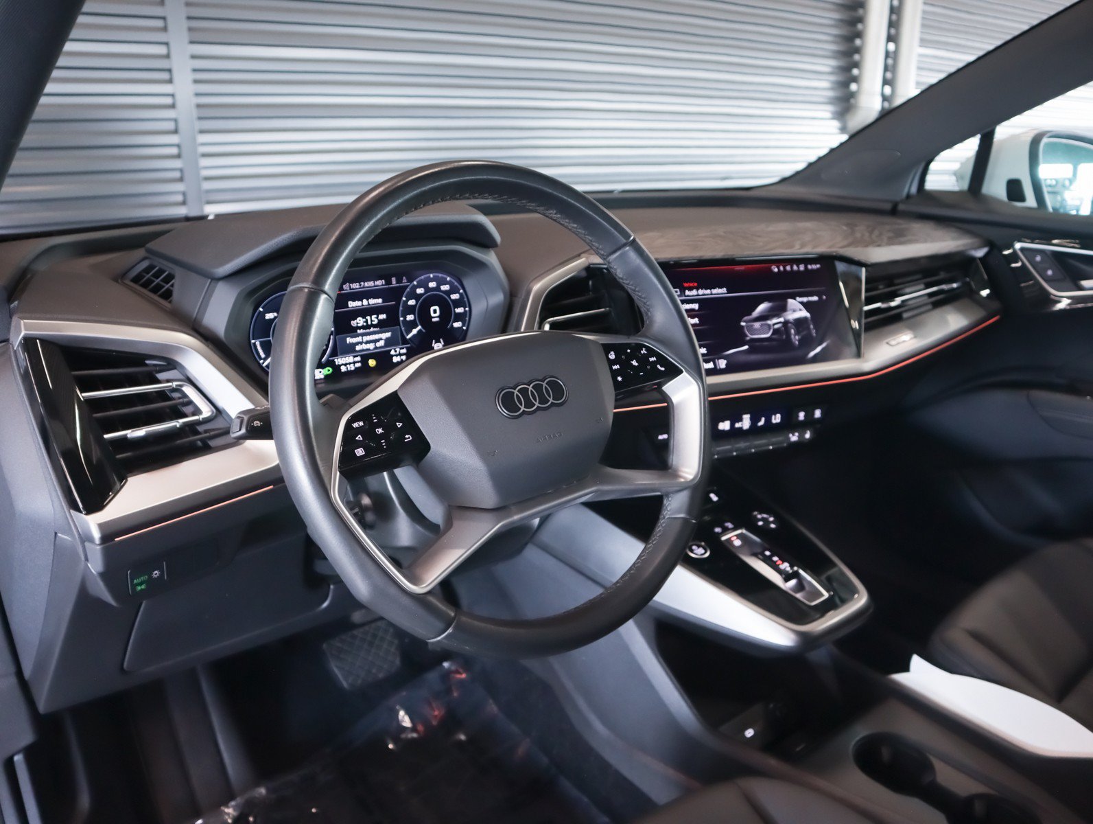 Used 2023 Audi Q4 e-tron Premium Plus RWD image 16