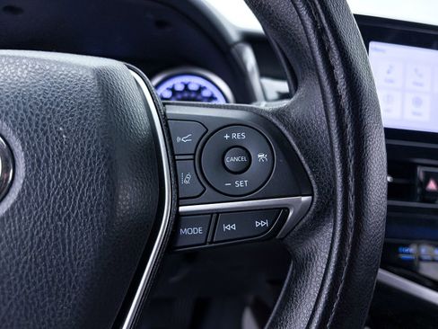 Used 2024 Toyota Camry LE w/ Convenience Package image 29