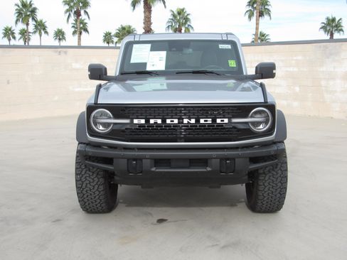 Used 2023 Ford Bronco Wildtrak image 3