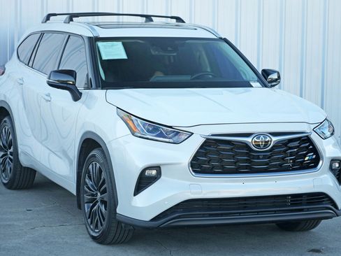 Used 2022 Toyota Highlander Platinum image 54