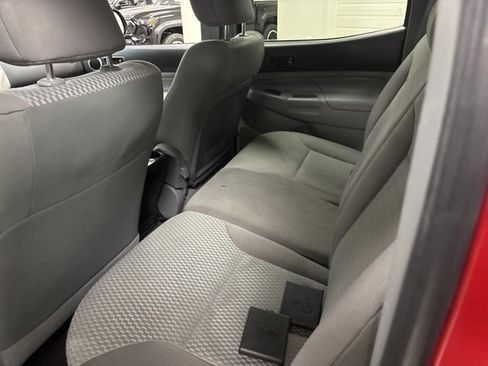 Used 2013 Toyota Tacoma PreRunner image 13