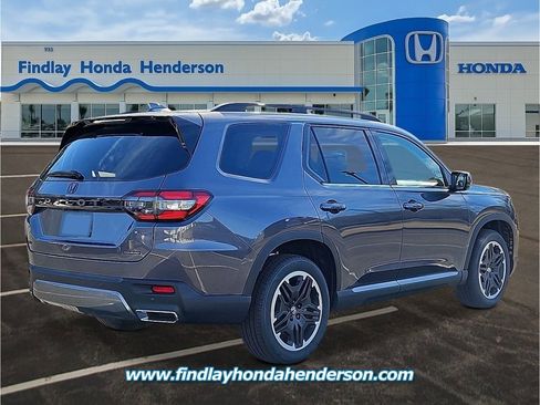 New 2026 Honda Pilot Touring image 4