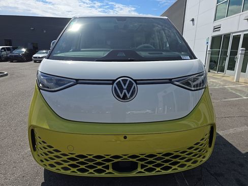 New 2025 Volkswagen ID. Buzz Pro S Plus image 4