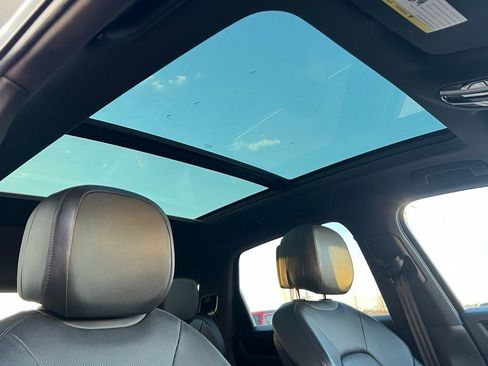 Used 2020 Porsche Cayenne S image 20