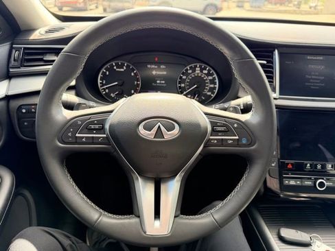 Used 2021 INFINITI QX50 Luxe AWD/4WD image 22