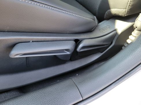 Used 2025 Honda Civic Sport image 16