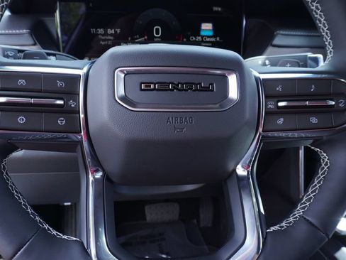 New 2026 GMC Acadia Denali w/ Super Cruise Package FWD image 18
