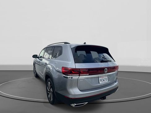 Used 2025 Volkswagen Atlas SE AWD/4WD image 7