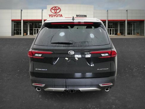 New 2026 Toyota Grand Highlander AWD Hybrid image 12