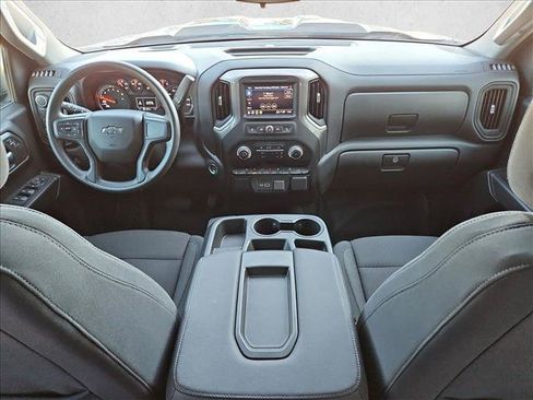 Used 2025 Chevrolet Silverado 1500 Custom Trail Boss AWD/4WD image 17