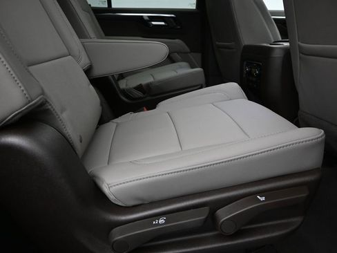 New 2026 Chevrolet Tahoe Z71 w/ Z71 Off-Road Package AWD/4WD image 23
