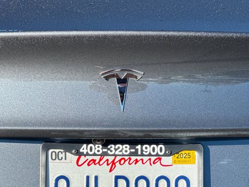 Used 2023 Tesla Model 3 Standard Range image 25