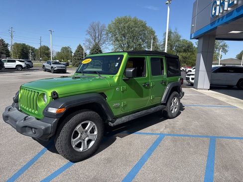 Used 2018 Jeep Wrangler Unlimited Sport S AWD/4WD image 8