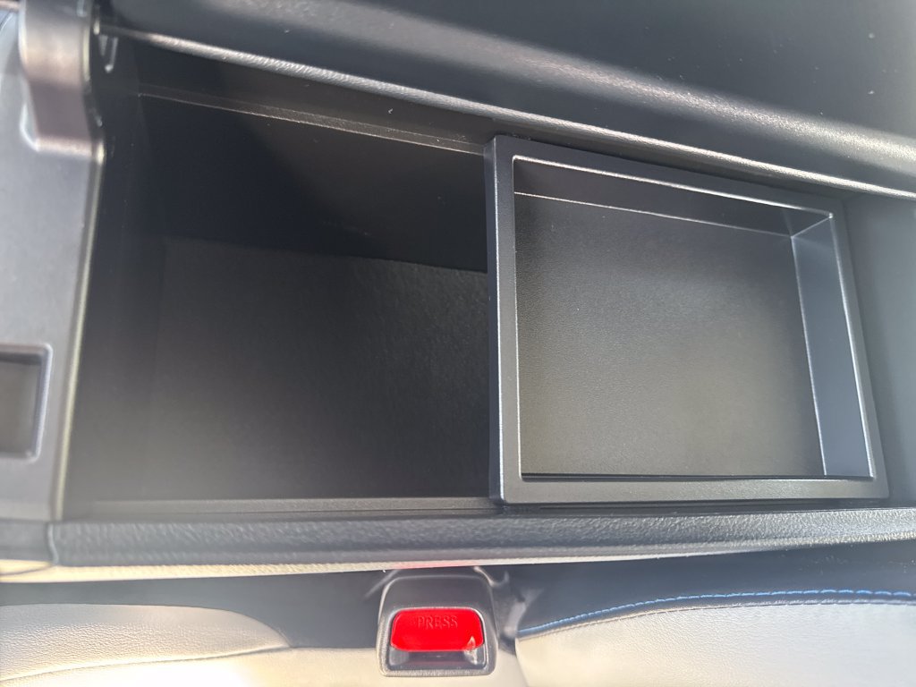 Certified 2022 Toyota Prius Limited w/ Premium Convenience Package FWD image 27