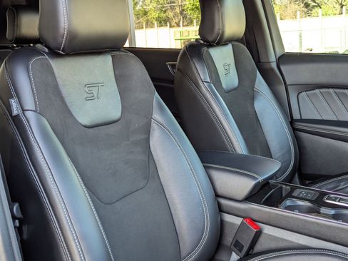 Used 2019 Ford Edge ST w/ Equipment Group 401A image 30