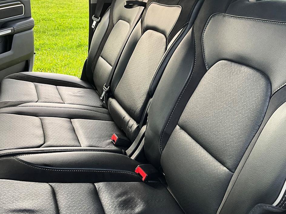 Used 2022 RAM 1500 Laramie AWD/4WD image 44