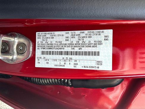 New 2026 Ford Escape ST-Line w/ Cold Weather Package image 8