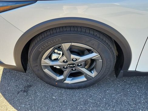 New 2026 Kia K4 FWD image 35