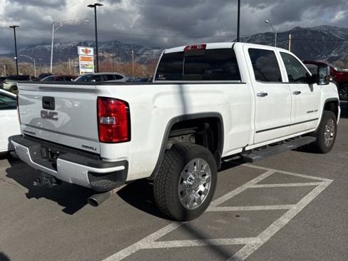 Used 2016 GMC Sierra 2500 Denali w/ Driver Alert Package image 5