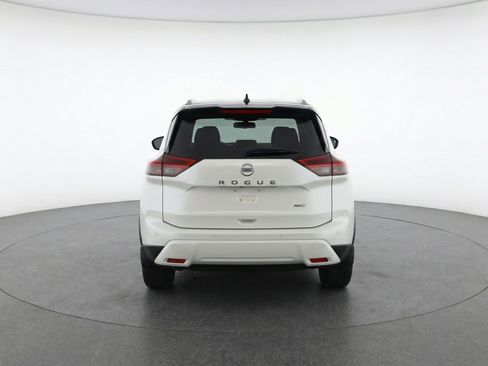 Used 2025 Nissan Rogue SV AWD/4WD image 7