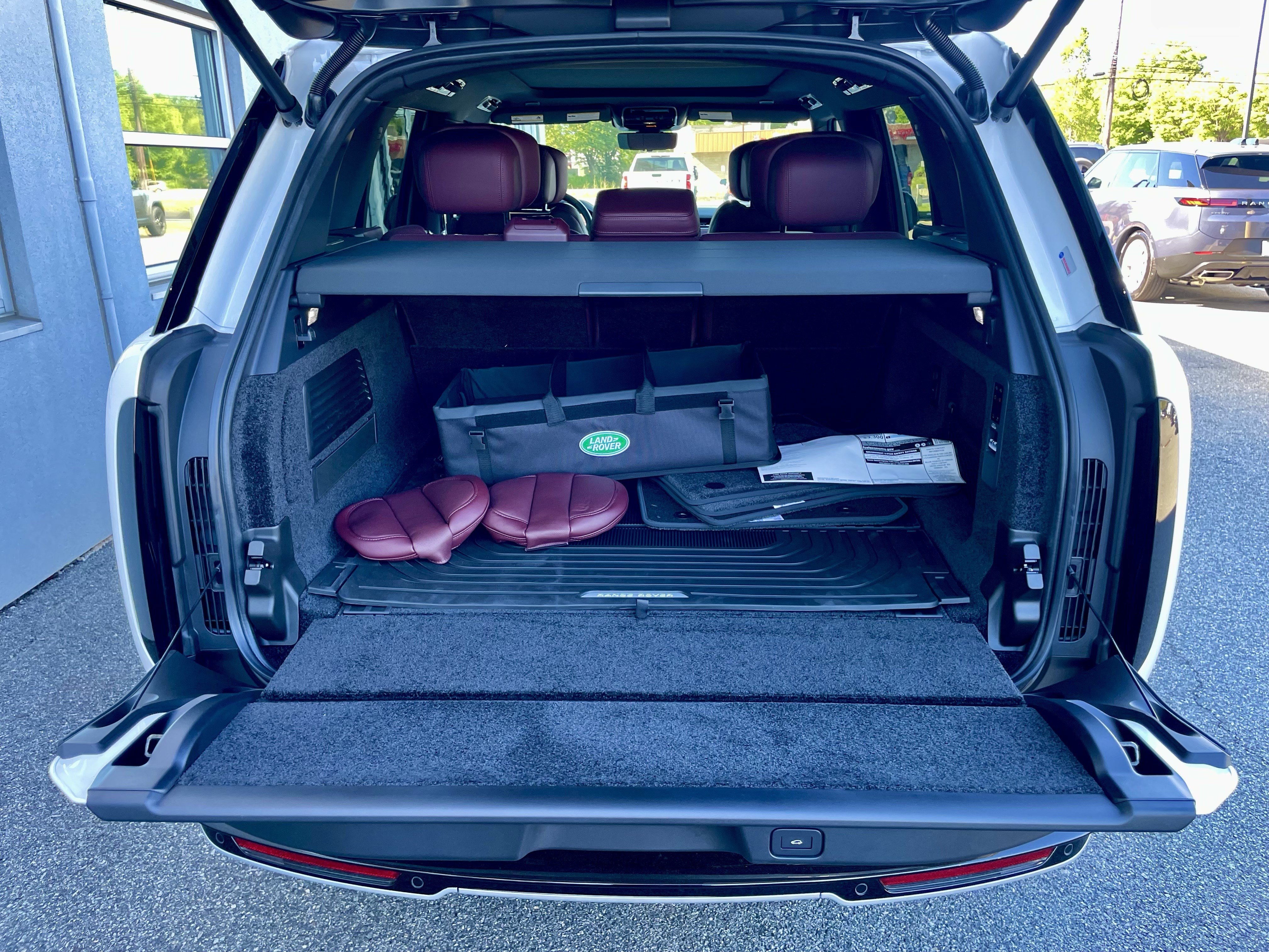 New 2026 Land Rover Range Rover Autobiography AWD/4WD image 37