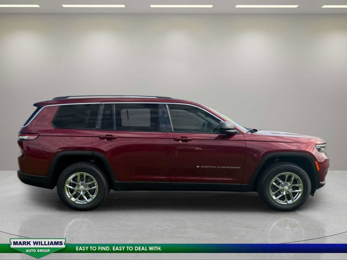 Used 2023 Jeep Grand Cherokee L Laredo w/ Luxury Tech Group I AWD/4WD image 10