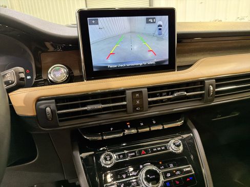 Used 2022 Lincoln Corsair Reserve w/ Elements Package image 18
