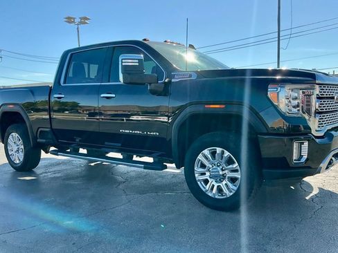 Used 2022 GMC Sierra 3500 Denali w/ Denali Ultimate Package AWD/4WD image 6