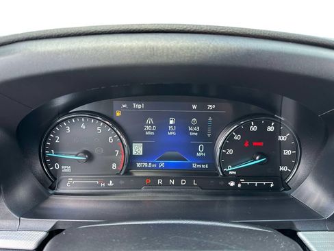 Used 2023 Ford Explorer XLT w/ Equipment Group 202A AWD/4WD image 17