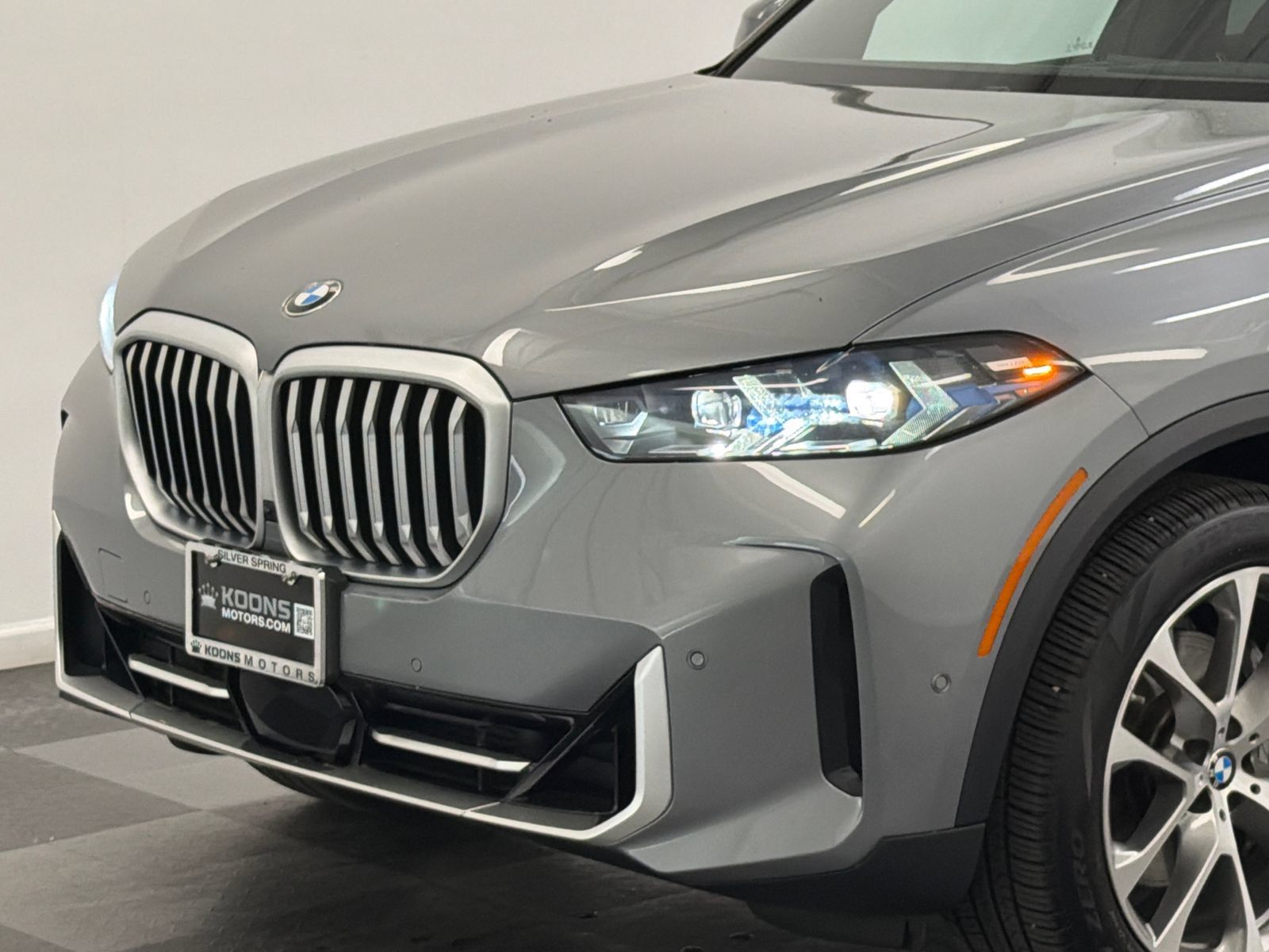 Used 2026 BMW X5 xDrive40i AWD/4WD image 2