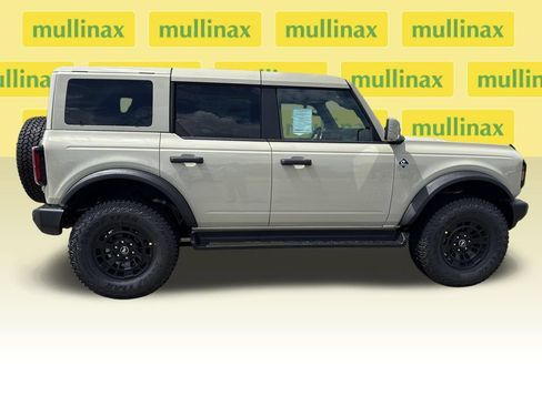 New 2026 Ford Bronco Outer Banks w/ Sasquatch Package AWD/4WD image 16