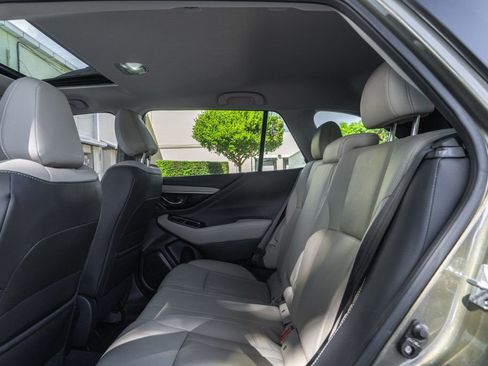 Used 2022 Subaru Outback Limited image 21