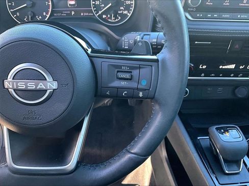 Used 2023 Nissan Rogue SV w/ SV Premium Package image 20