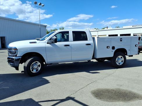 New 2026 RAM 2500 Tradesman AWD/4WD image 7