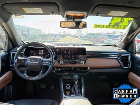 Used 2024 GMC Canyon AT4 w/ AT4 Premium Package image 4